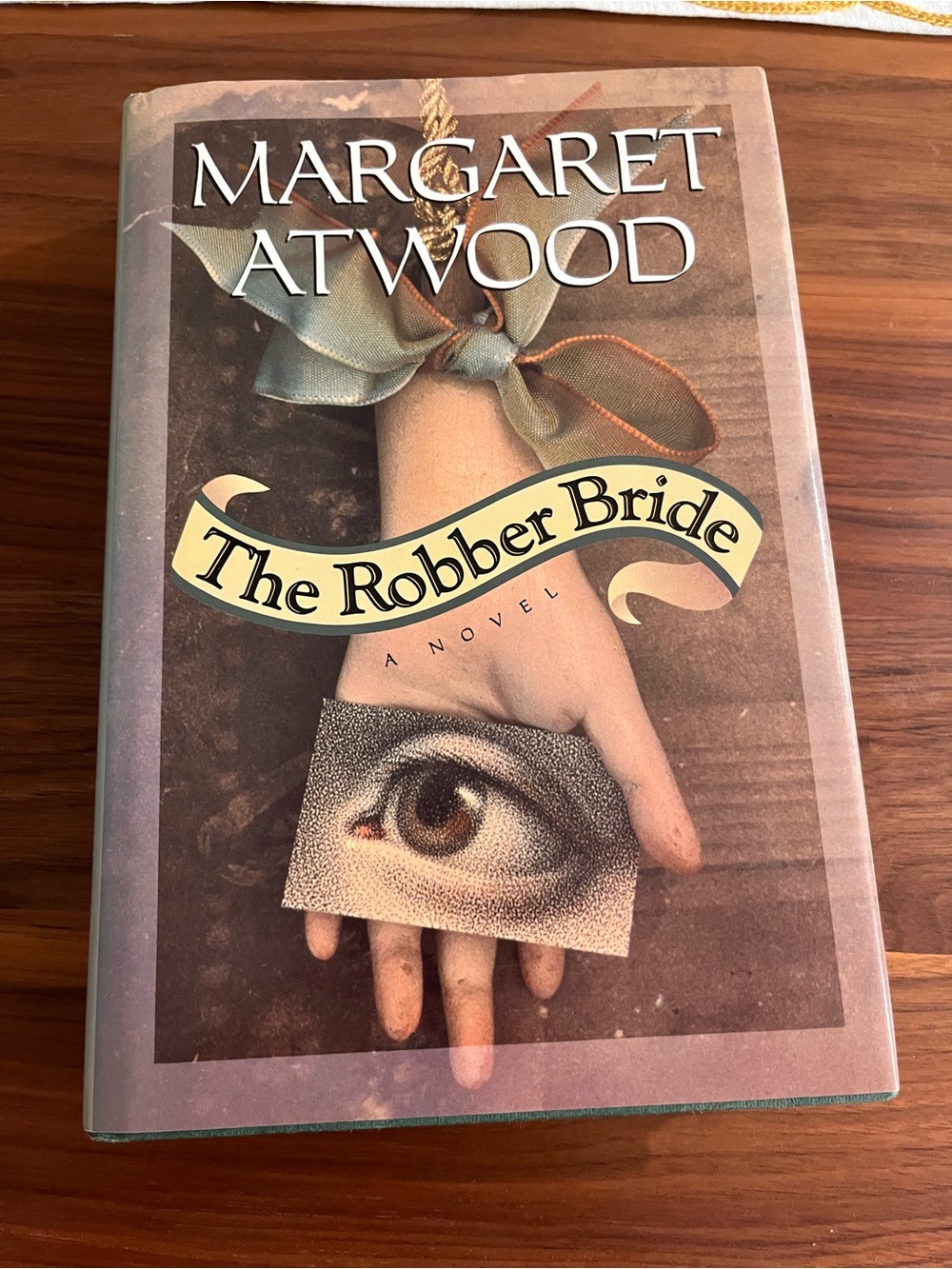 1st Canadian EditionThe Robber Bride by Margaret Atwood
